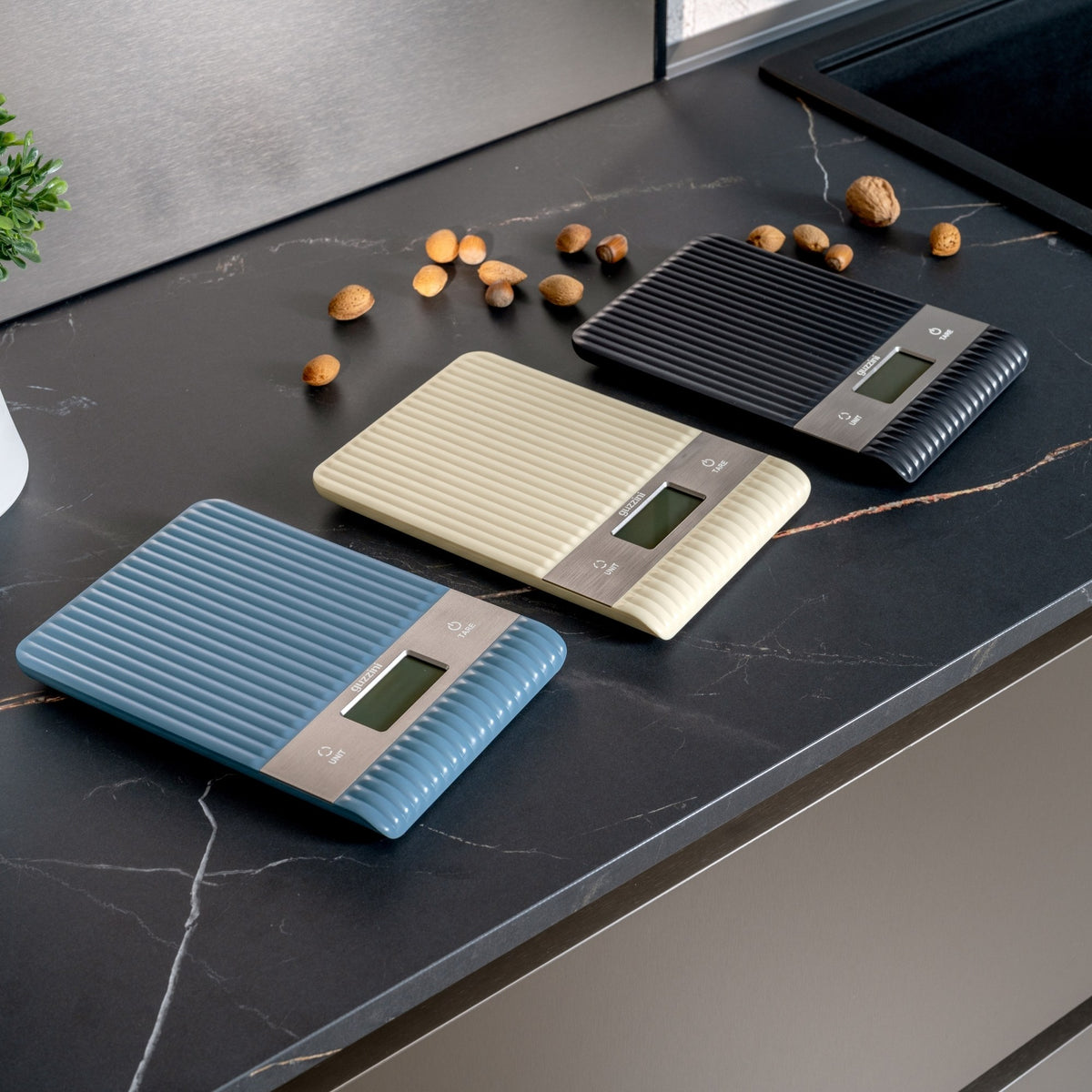DIGITAL KITCHEN SCALE "SOUS CHEF"